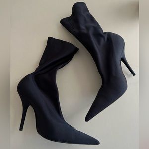 BALENCIAGA Knife stretch-knit sock boots. Black. Size 37.